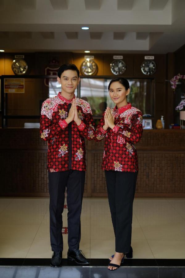 Baratha Hotel & Resto Bondowoso エクステリア 写真