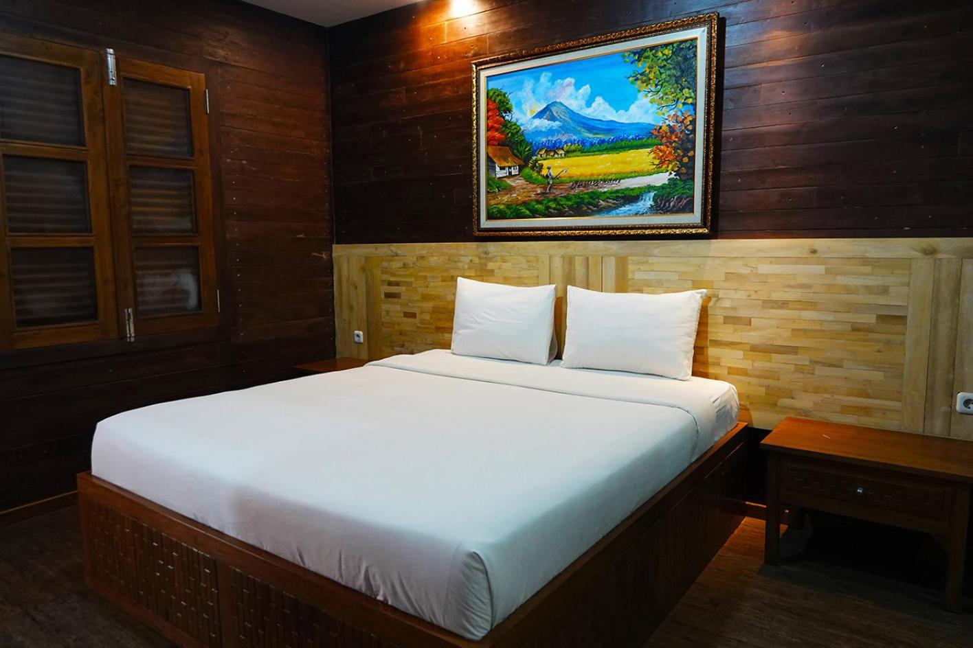 Baratha Hotel & Resto Bondowoso エクステリア 写真