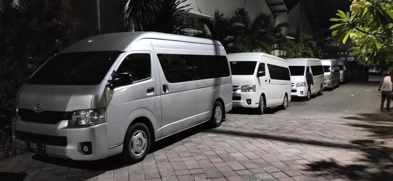 Baratha Hotel & Resto Bondowoso エクステリア 写真